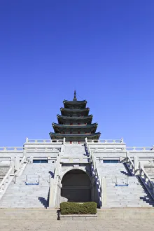 Images Dated 7th March 2018: South Korea, Seoul, Gyeonbokgung Palace, National Folk museum of Korea