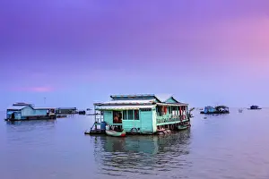 Residences Prints: Southeast Asia, Cambodia, floating houses on Tonle Sap lake at sunset