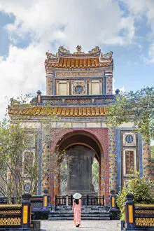 Costume Gallery: Southeast Asia, Vietnam, Hue. The historical city and UNESCO world heritage site MR
