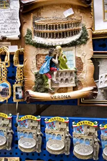 Images Dated 4th April 2011: Souvenirs, Verona, Veneto, Italy