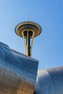 Images Dated 28th September 2022: The Space Needle behind the Museum of Pop Culture, Seattle Center, Seattle, Washington, USA