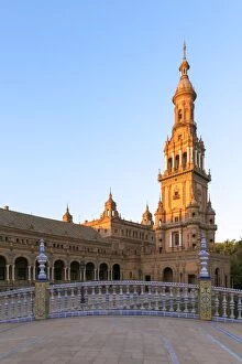 Images Dated 7th August 2014: Spain, Andalusia, Seville. Plaza de Espana at sunset