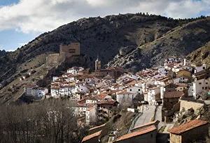 Images Dated 1st October 2020: Spain, Aragon, Alcalaa de la Selva, Elevated view of Alcalaa de la Selva