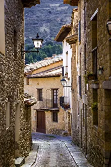 Images Dated 1st October 2020: Spain, Aragon, Mirambel, Alley in the centre of Mirambel
