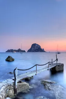 Images Dated 4th January 2012: Spain, Balearic Islands, Ibiza, Cala D Hort Beach and Es Vedra Island