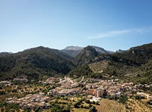 Spain, Balearic Islands, Mallorca, Caimari, Sierra de Tramuntana landscape