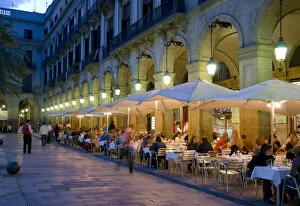 Images Dated 6th October 2008: Spain, Barcelona, Placa Reial