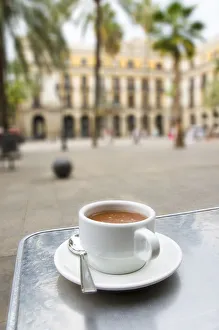 Images Dated 6th October 2008: Spain, Barcelona, Placa Reial, cup of coffee