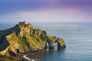 Spain, Basque country, San Juan de Gaztelugatxe, view of islet