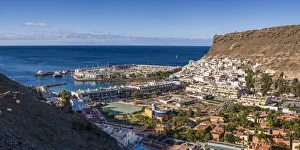 Spain, Canary Islands, Gran Canaria Island, Puerto de Mogan, beach resort town high