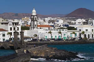 Spain, Canary Islands, Lanzarote, Arecife, Puente de Las Bolas bridge