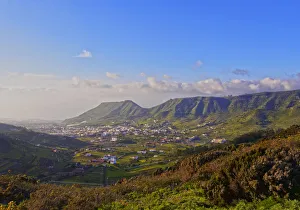 Spain, Canary Islands, Tenerife, San Cristobal de La Laguna, View from the Mesa Mota