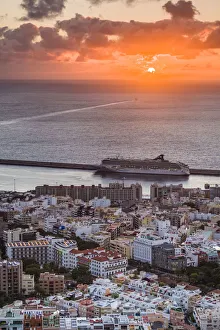 Spain, Canary Islands, Tenerife Island, Santa Cruz de Tenerife
