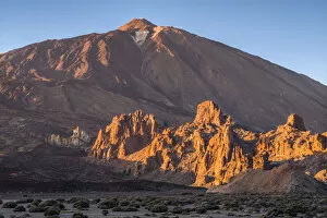 Images Dated 25th September 2019: Spain, Canary Islands, Tenerife Island, El Teide Mountain, Los Roques, rock formation