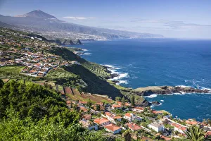 Images Dated 25th September 2019: Spain, Canary Islands, Tenerife Island, El Sauzal, elevated view of the west coast