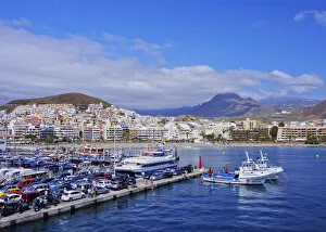 Images Dated 9th May 2016: Spain, Canary Islands, Tenerife, Los Cristianos, View from the port towards the city
