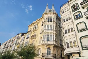 Spain, Cantabria, Castro-Urdiales, old town, close-up of typical facade