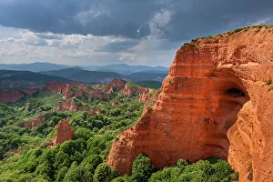 Images Dated 31st May 2023: Spain, Castile-Leon, Las Medulas, Roman gold mine
