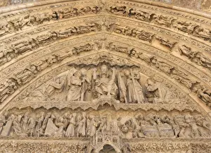 Spain, Castile and Leon, Leon, Santa Maria de Leon Cathedral, detail above entrance