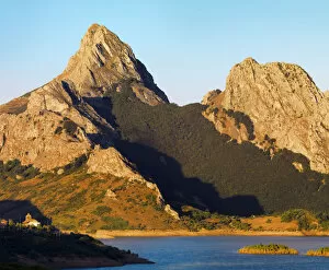 Images Dated 30th September 2013: Spain, Castile and Leon; RianoEmbalse de Riano (Dam) beneath Picos de Europa at dawn
