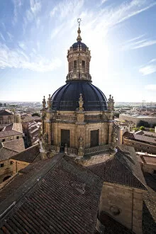 Images Dated 29th June 2022: Spain, Castile and Leon, Salamanca, University, The dome of the church inside the Pontifical