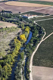 Images Dated 31st May 2022: Spain, Castile and Leon, Valladolid, Sardon del Duero, The Duero river and the Retuerta Abbey