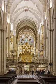 Images Dated 16th July 2020: Spain, Castilla-La Mancaha, Toledos Cathedral, View of the central nave