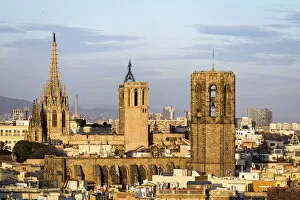 Images Dated 16th May 2022: Spain, Catalonia, Barcelona, Raval, panoramic view of the Cathedral from Montjuic