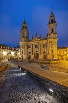 Spain, Galicia, Lugo, cathedral illuminated at night