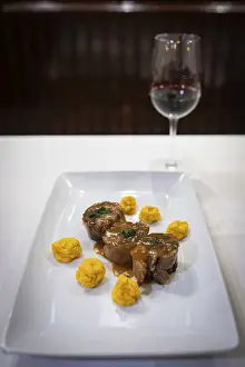 Gastronomy Prints: Spain, Madrid, Casa Alberto, Porks hands'stuffed with oxtail and pumpkin puree