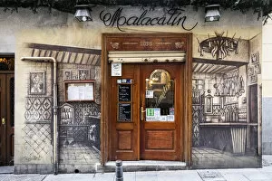 Images Dated 31st May 2022: Spain, Madrid, Malacatin, The main entrance of the Malacatin restaurant in Calle de la Ruda