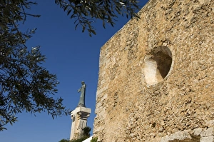 Images Dated 2nd August 2010: Spain, Menorca. Statue of Christ at Monte Toro, the highest point on the island
