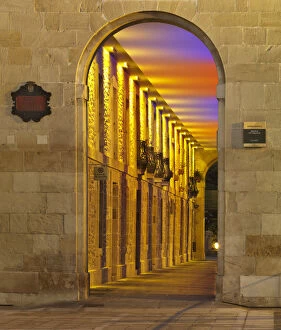 Alava Province Gallery: Spain, Vitoria-Gastiez, VAlleywayilluminated at night