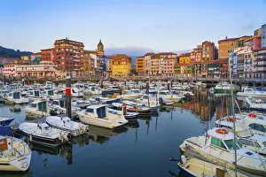 Biscay Prints: Spain, Vizcaya Province, Basque Country, Bermeo, harbour
