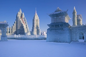 Images Dated 12th January 2014: Spectacular ice sculptures at the Harbin Ice and Snow Festival in Heilongjiang Province