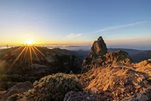 Islas Canarias Prints: Spectacular scenery and mountains in Central Gran Canaria, Canary Islands, Spain