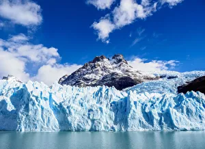 Images Dated 31st March 2018: Spegazzini Glacier, Los Glaciares National Park, Santa Cruz Province, Patagonia