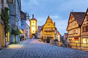 Spitalgasse street with Plonlein half-timbered building and Siebers Tower