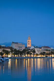 Images Dated 26th June 2019: Split Harbour with Cathedral of Saint Domnius, Split, Dalmatian Coast, Croatia, Europe