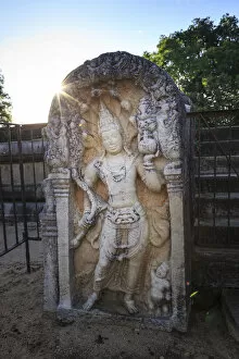 Images Dated 22nd May 2018: Sri Lanka, Anuradhapura (Unesco Site), Guardstone