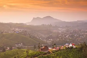 Sri Lanka, Nuwara Eliya, View of Sri Swarnagiri Temple