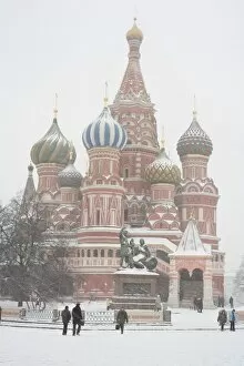 Images Dated 13th February 2007: St. Basils cathedral, Red Square, Moscow, Russia
