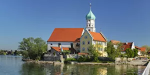 Images Dated 22nd July 2021: St. Georg church and castle on peninsula, Wasserburg, Lake Constance, Swabia, Bavaria