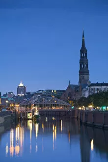 St Katharinen Church and warehouses of Speicherstadt, Hamburg, Germany