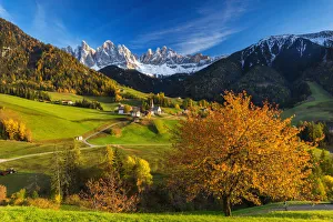 Images Dated 19th May 2016: St. Magdalena, Val di Funes, Trentino Alto Adige, Italy