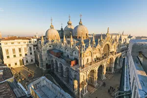 Images Dated 21st January 2018: St Marks Basilica, St Marks Square, Venice, Veneto, Italy. High angle view at sunset