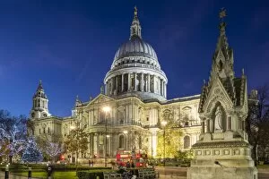 Images Dated 18th December 2017: St. Pauls Cathedral, London, England, UK