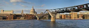 Images Dated 4th March 2010: St. Pauls Cathedral & Millennium bridge, London, England