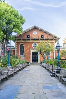 Images Dated 17th July 2020: St Pauls Church, Covent garden, London, England, UK