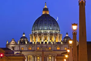 The City at Night Gallery: St Peters Dome, Rome, Lazio, Italy, Europe